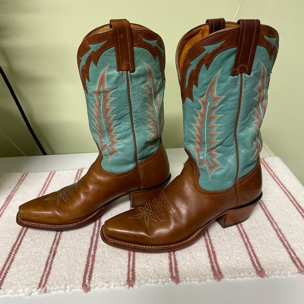 Tony Lama Cowboy Boots , size 6.5